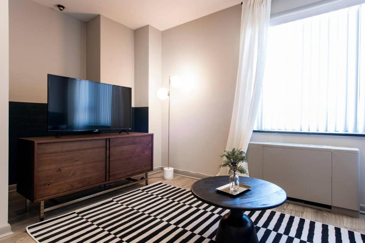 Abode Vue At 3Rd Downtown Loft Style Suite + Sleeper Sofa Louisville Kültér fotó